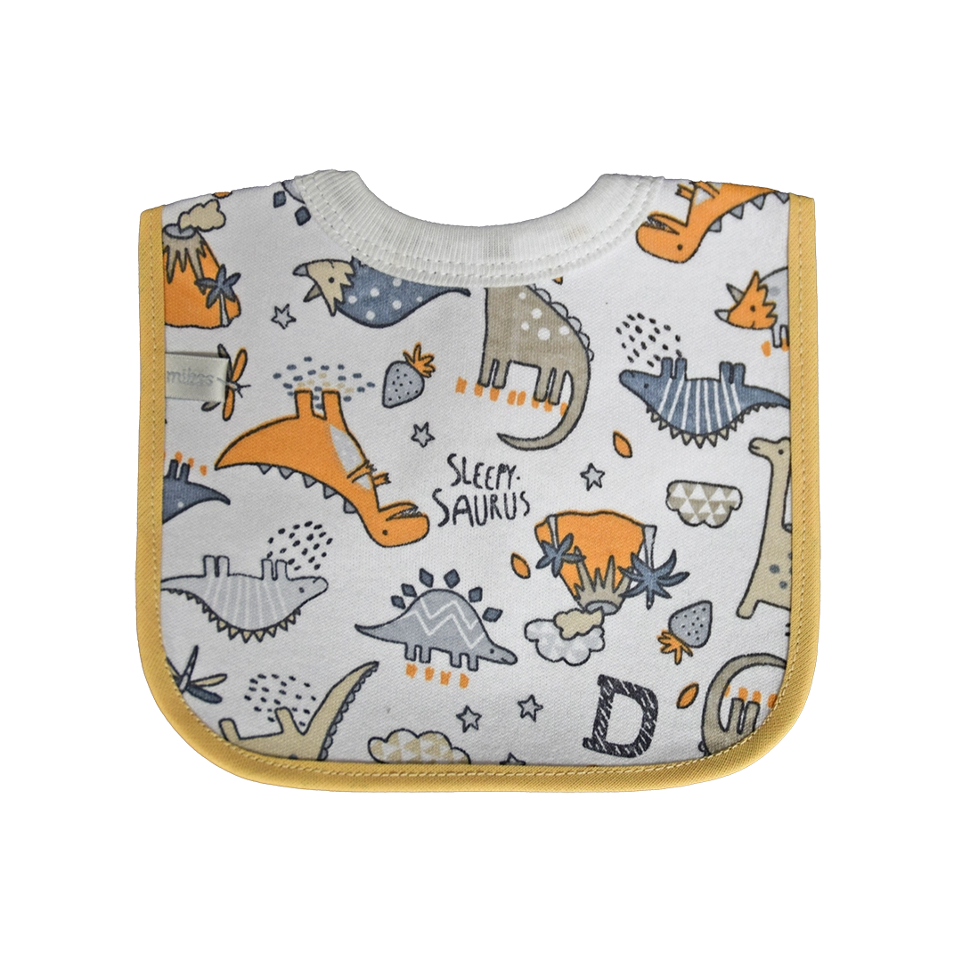 1002656 - Babero chico estampado con cuello ribb, dorso laminado "Interlock Motivos Surtidos".
